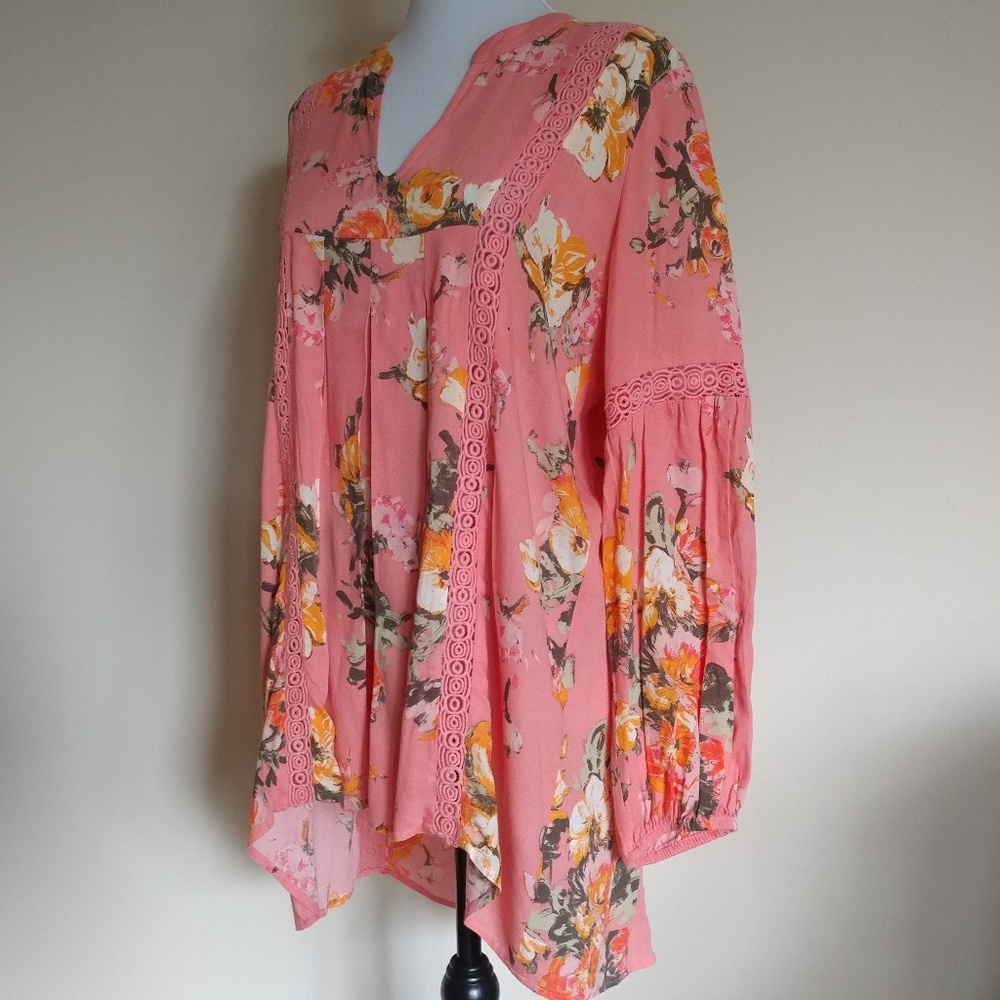 Altar'd State Floral Print & Lace Top